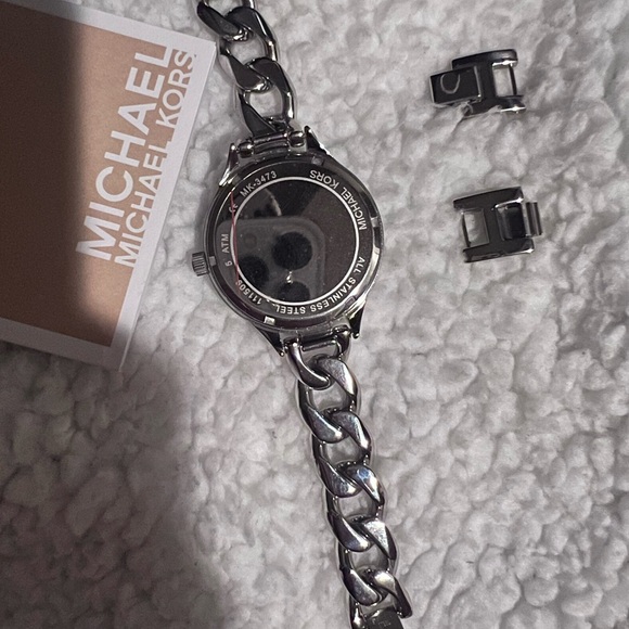 Michael Kors watch - Picture 4 of 5